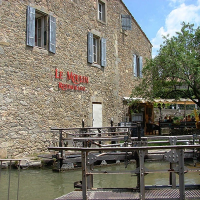Moulin de Trèbes building